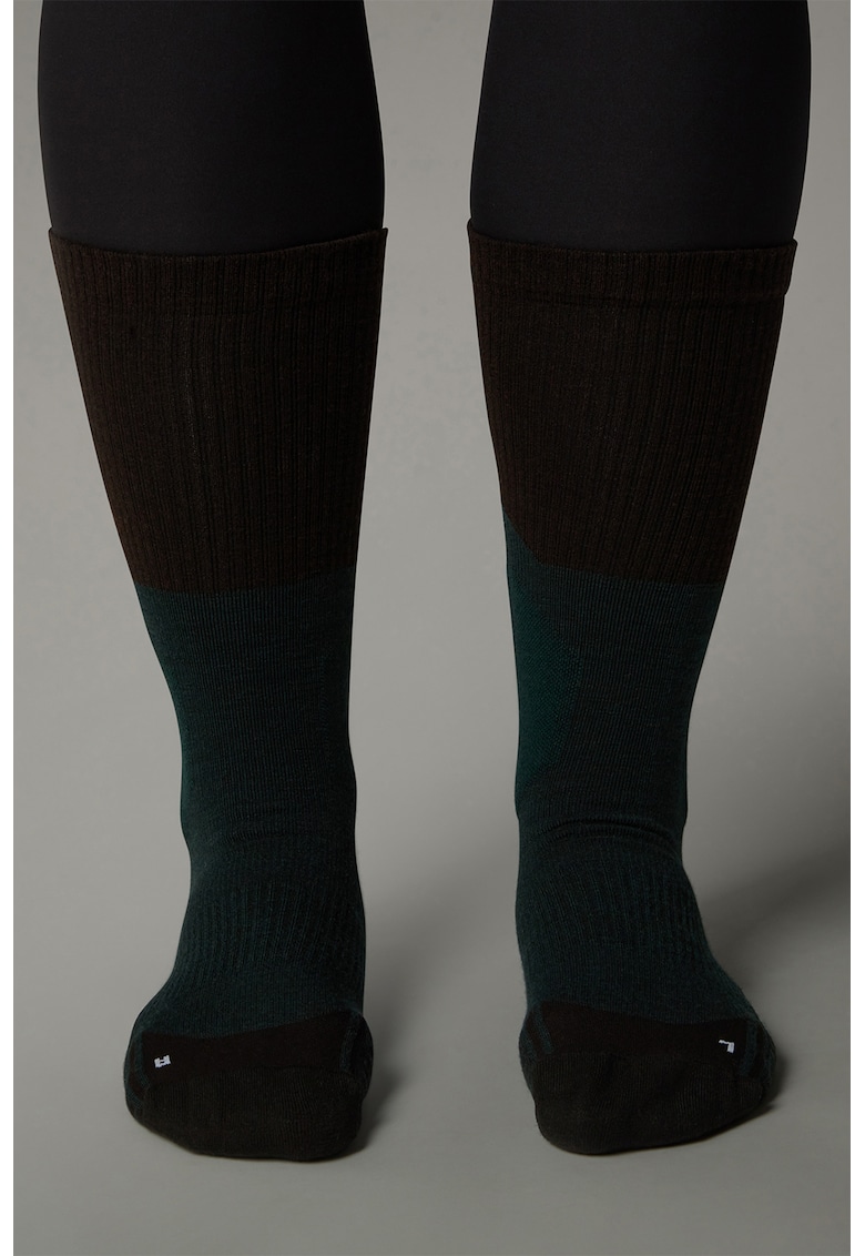 Sosete medii cu logo pentru drumetii