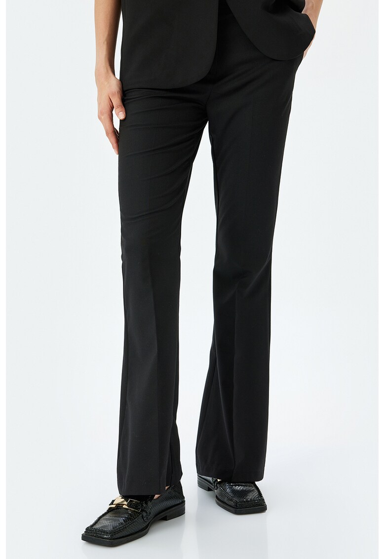 Pantaloni evazati cu buzunare laterale - Negru