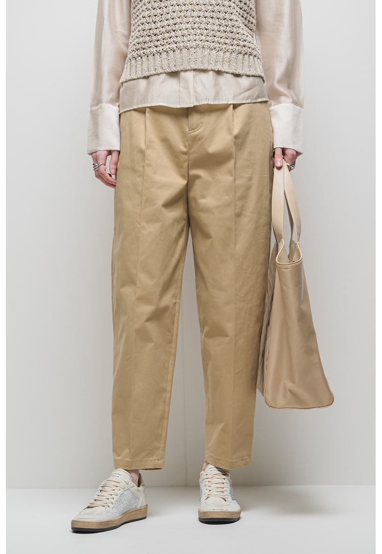 Pantaloni conici cu pliuri Pantaloni conici cu pliuri