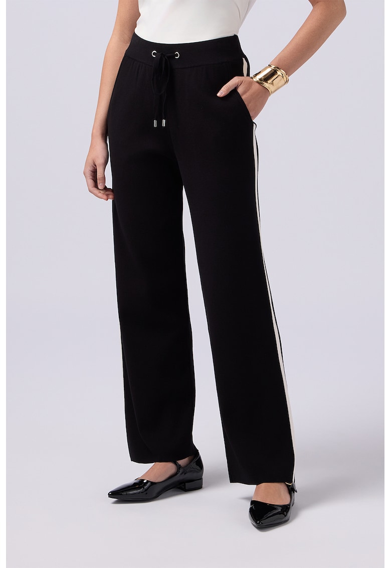 Pantaloni cu buzunare laterale si snur in talie Pantaloni cu buzunare laterale si snur in talie