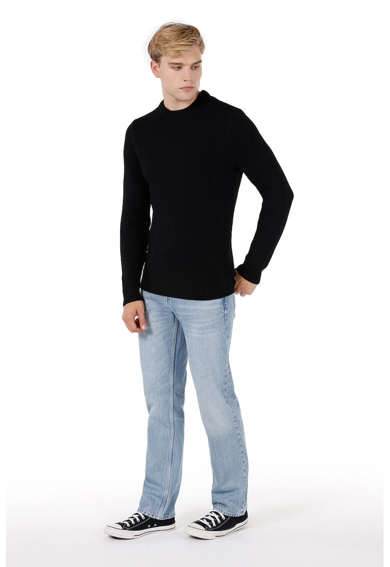 Pulover slim fit din amestec de lana