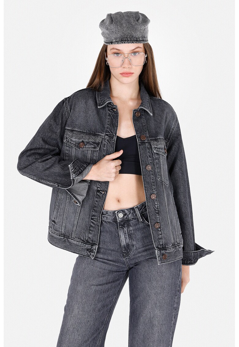 Jacheta lejera din denim