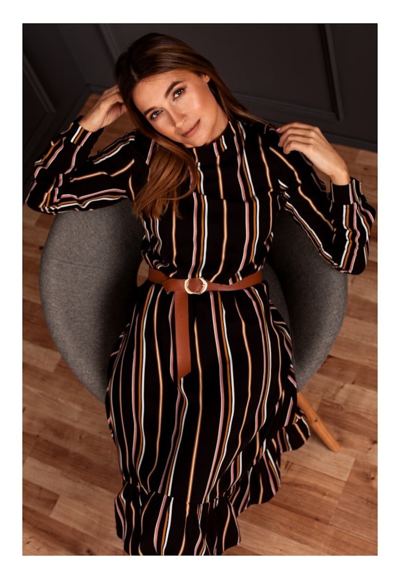 Rochie dungata cu curea - model 1 Rochie dungata cu curea - model 1