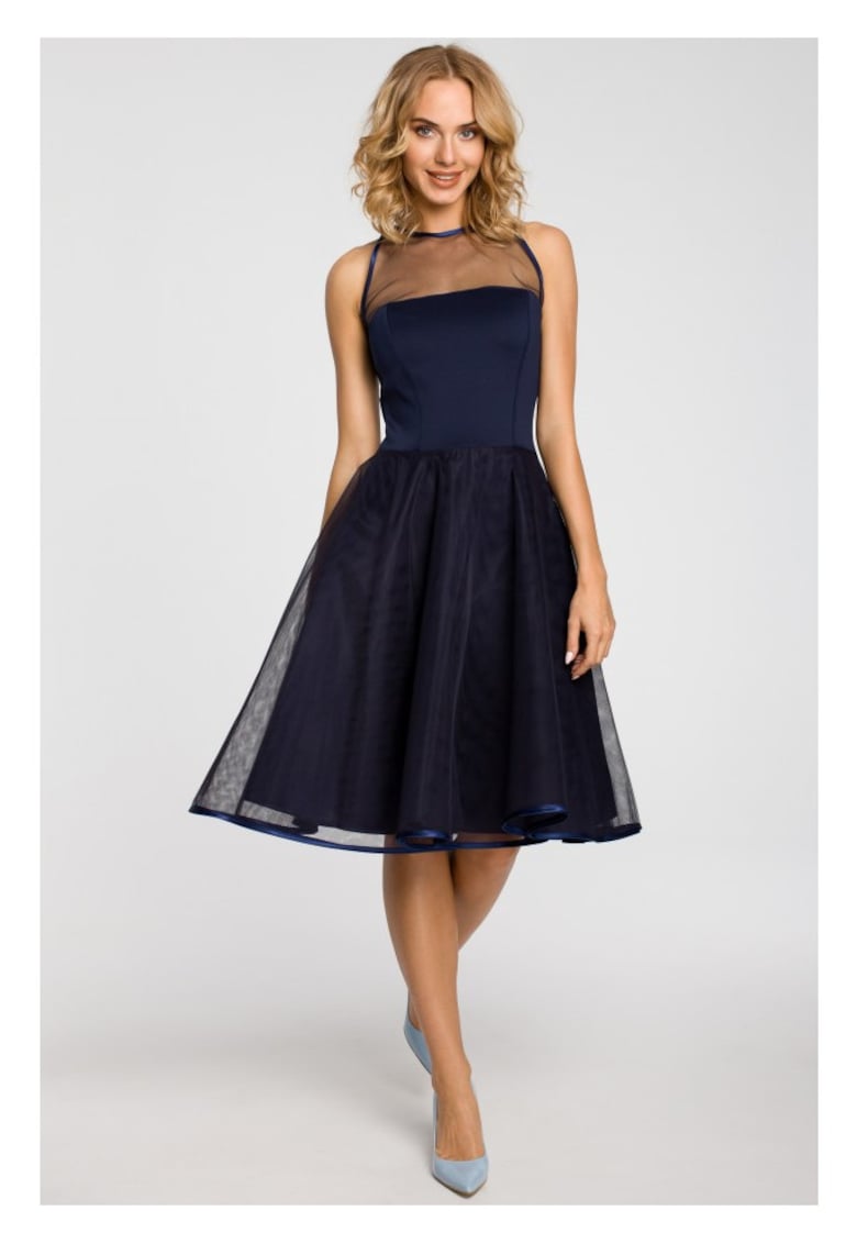 Rochie fara maneci evazata din tul -
