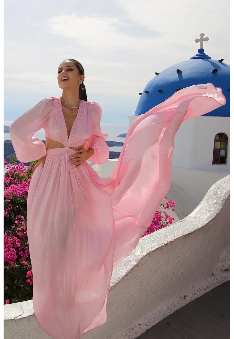 Rochie maxi evazata cu slit pe picior si maneci ample - Roz