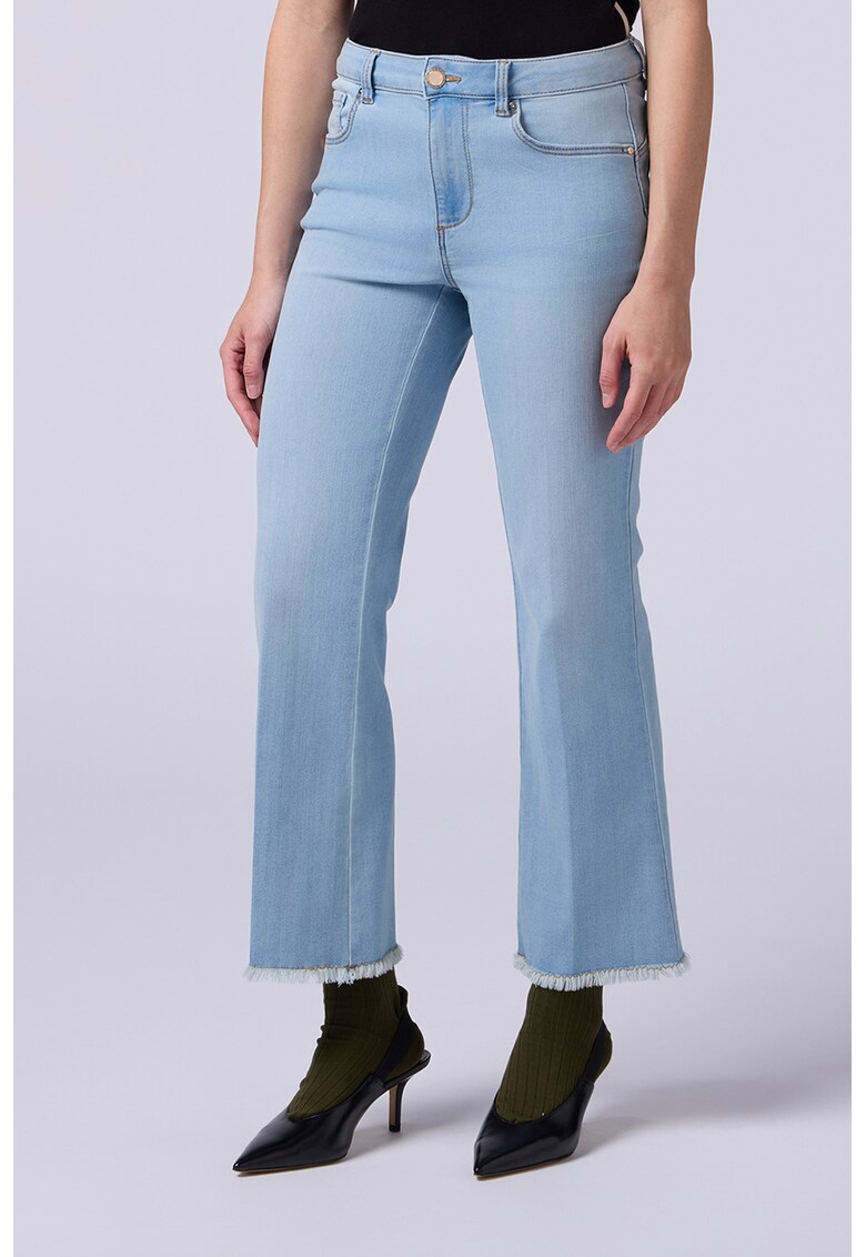 Blugi bootcut cu terminatii franjurate - Albastru deschis