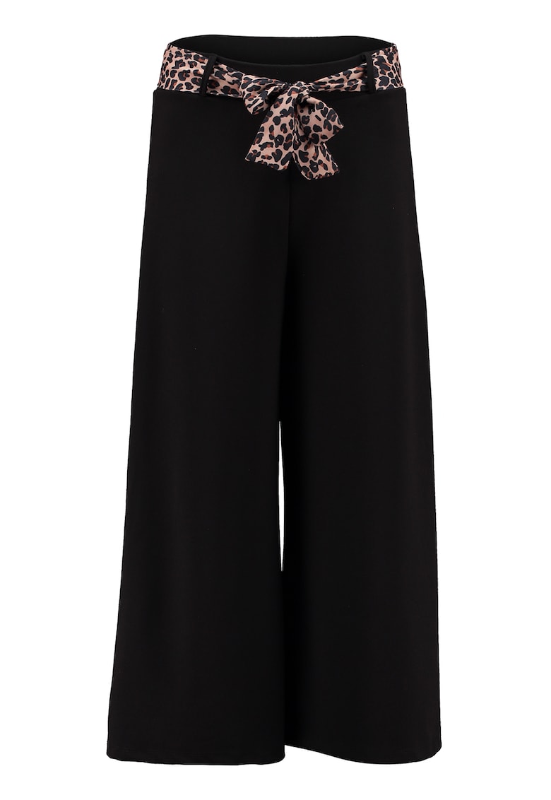 Pantaloni cu croiala ampla