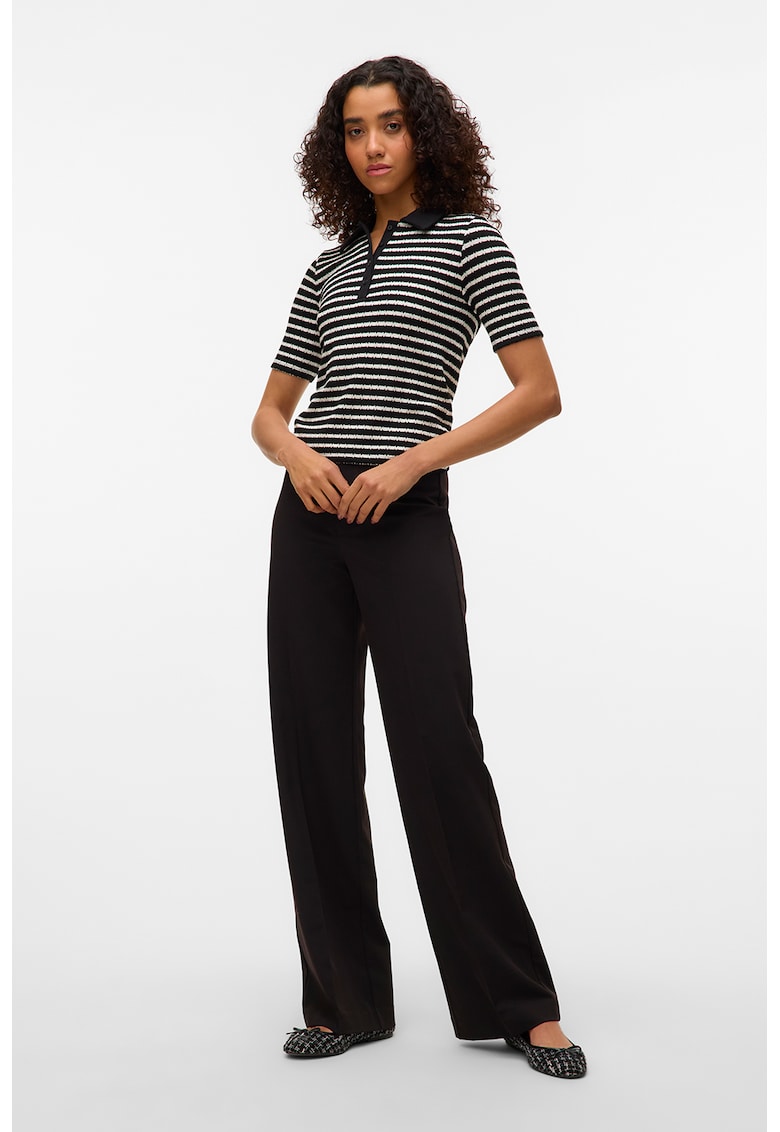 Tricou cu dungi si guler