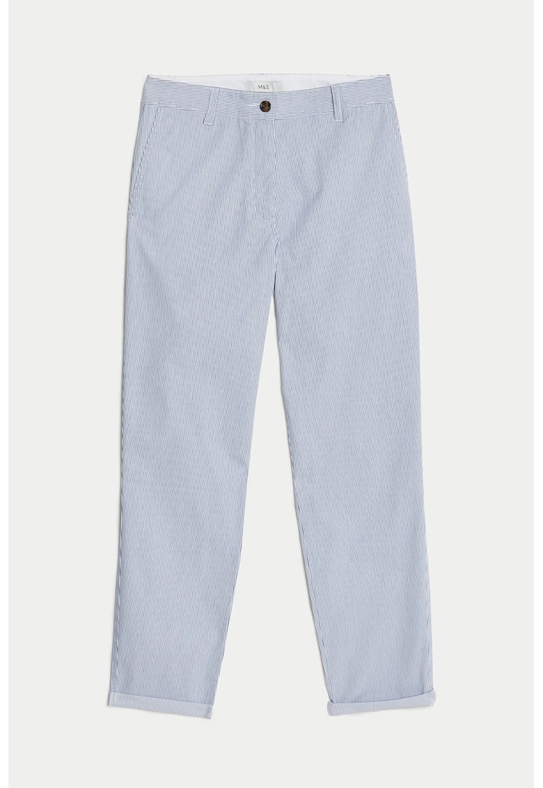 Pantaloni slim fit cu model in dungi