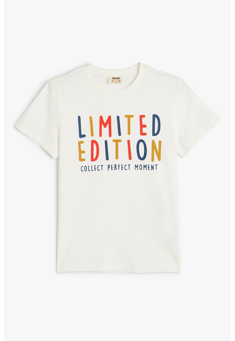 Tricou cu decolteu la baza gatului si imprimeu text