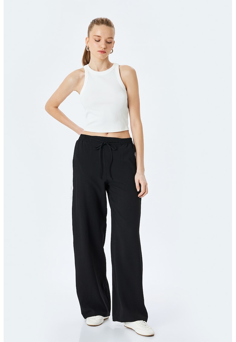 Pantaloni de trening uni cu croiala relaxed-fit