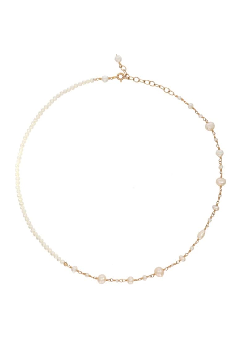 Colier  Pearl Fusion - la baza gatului - reglabil - cu perle de cultura albe si aur filat de 14k/20 Colier  Pearl Fusion - la baza gatului - reglabil - cu perle de cultura albe si aur filat de 14k/20