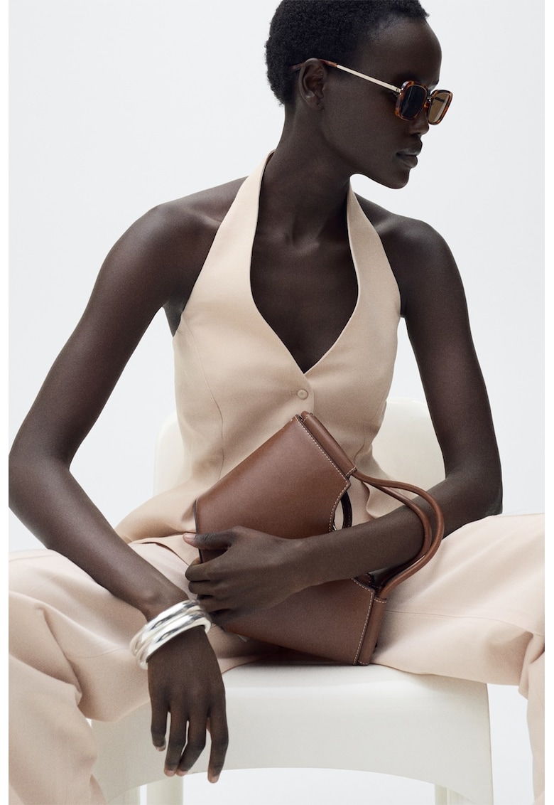 Pantaloni eleganti cu croiala dreapta