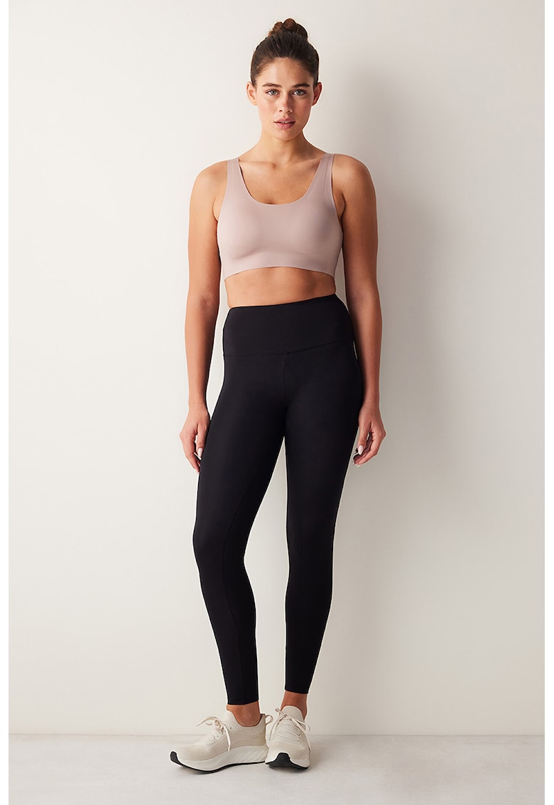 Sutien cu burete si decupaj