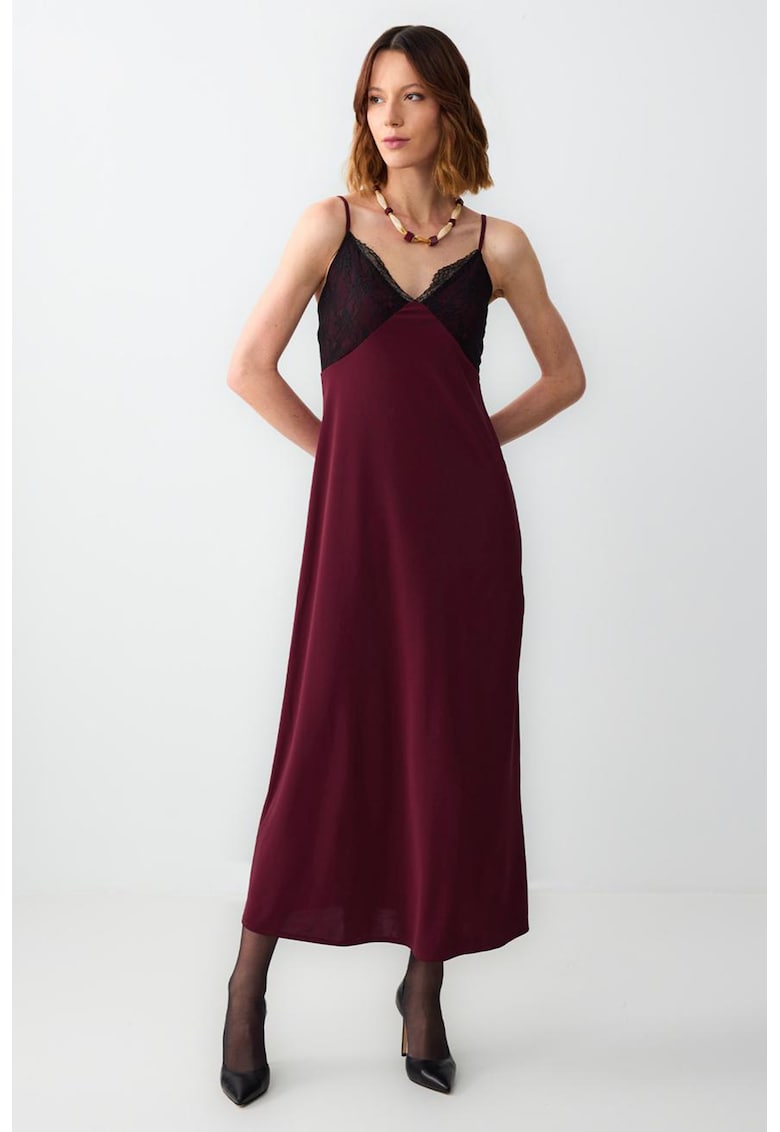 Rochie maxi cu bretele subtiri Rochie maxi cu bretele subtiri