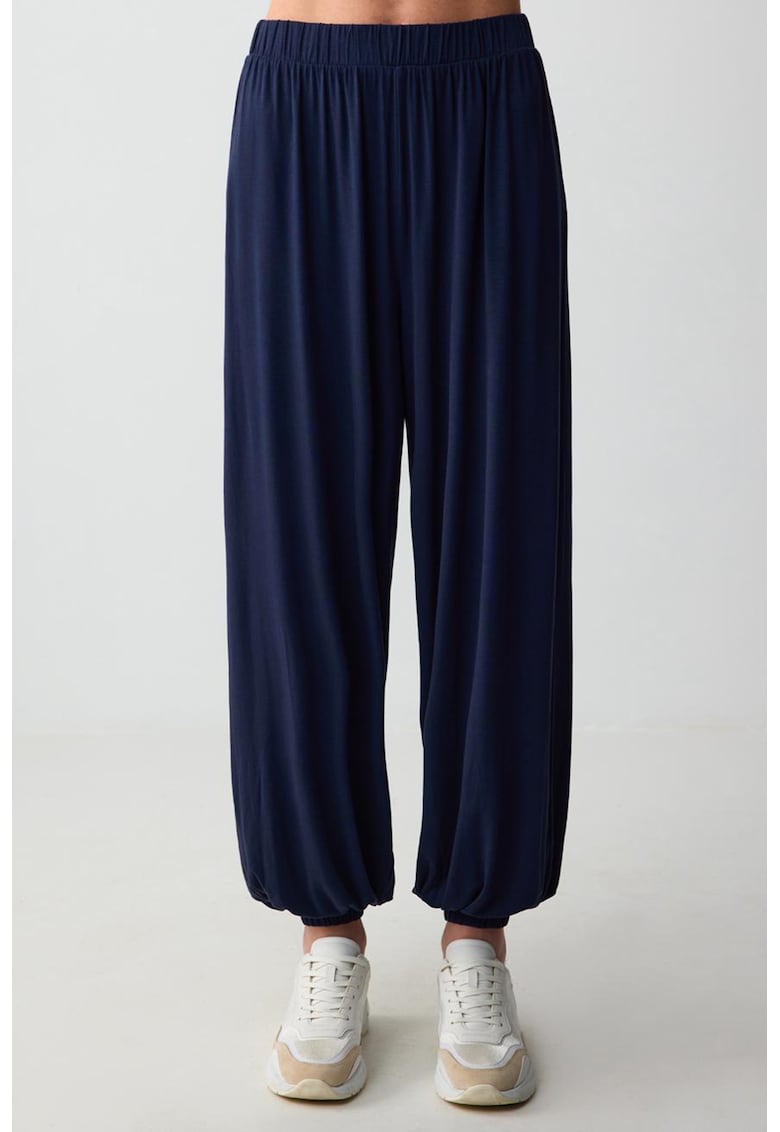 Pantaloni de trening relaxed-fit cu talie medie