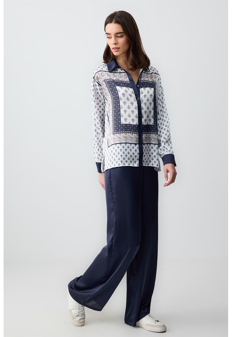 Pantaloni de satin cu croiala ampla