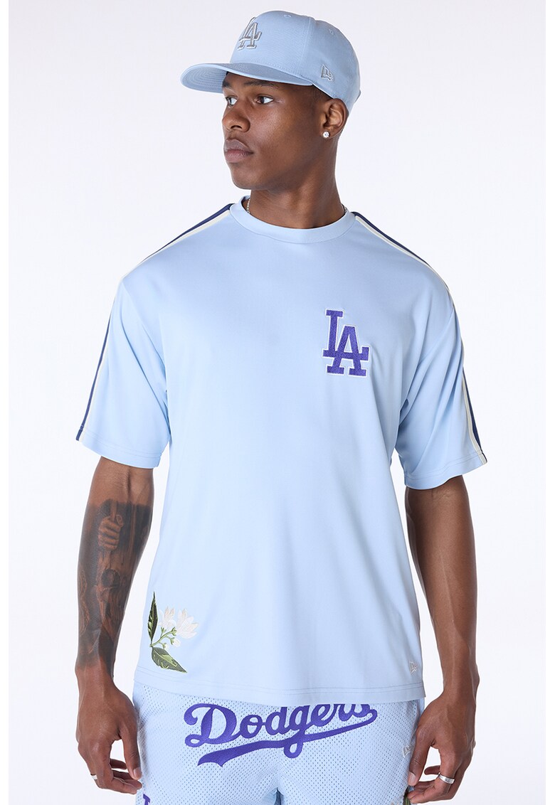 Tricou cu detaliu floral brodat - Albastru pastel/Bleumarin