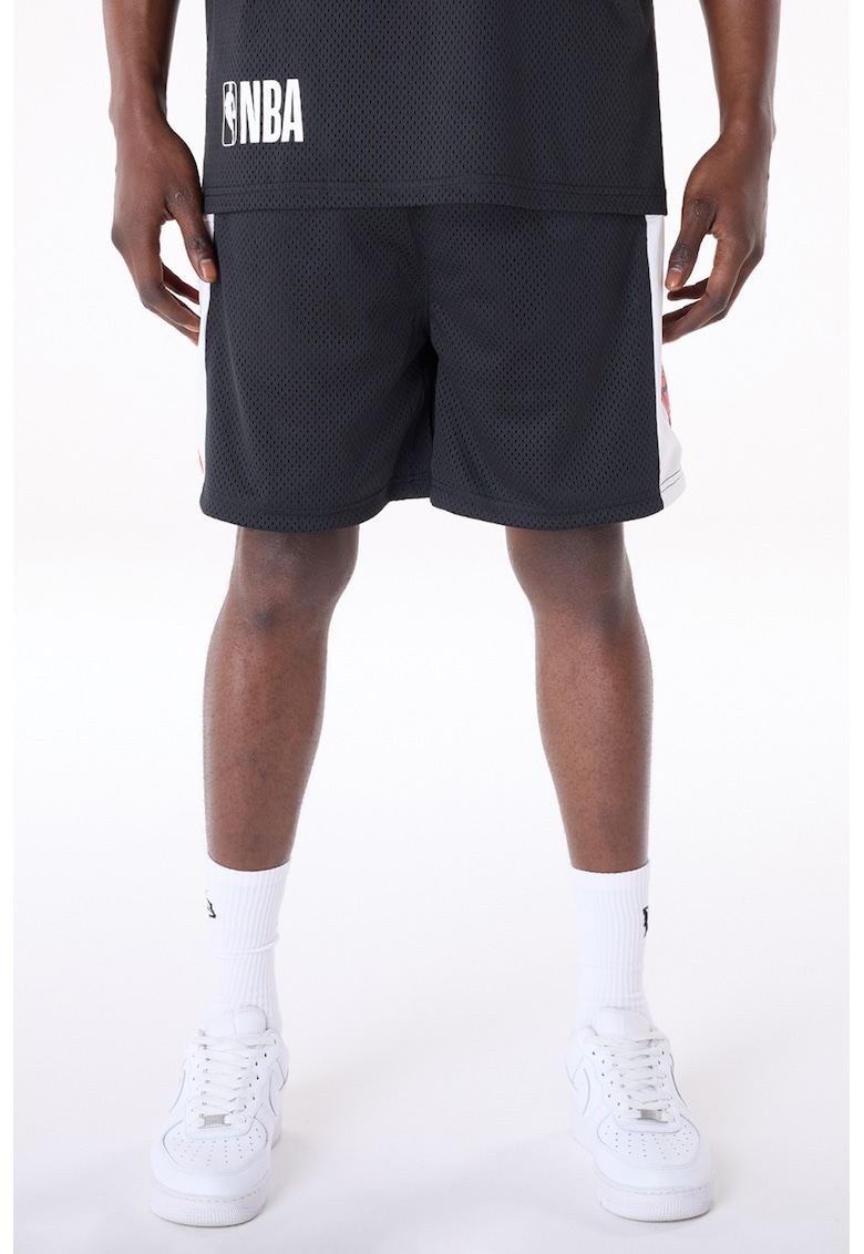 Pantaloni scurti cu aspect perforat si imprimeu