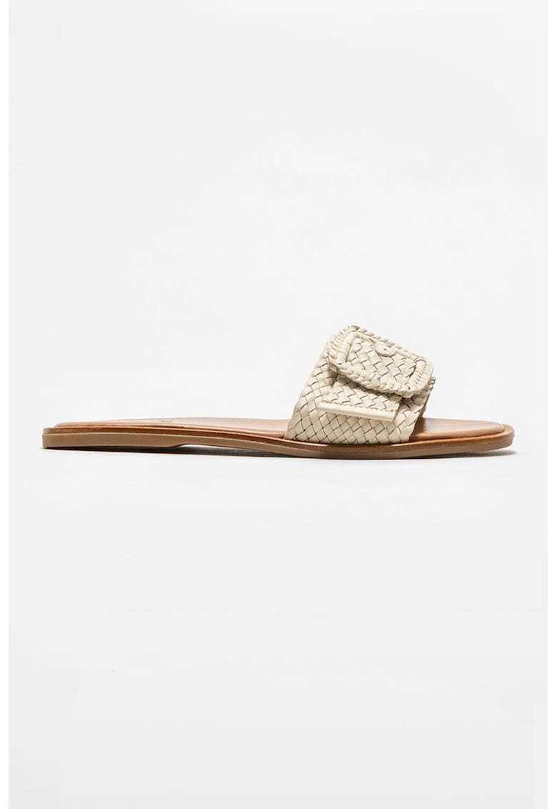 Papuci de piele cu o curea