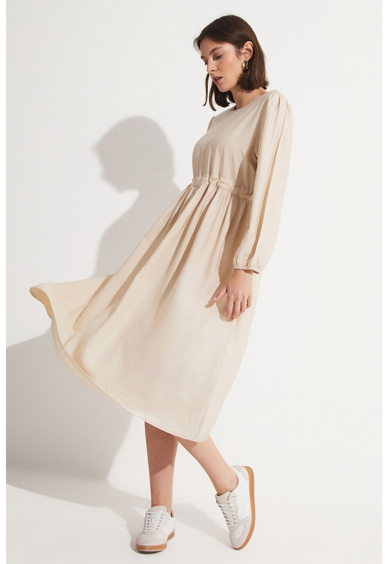 Rochie midi cu croiala in A