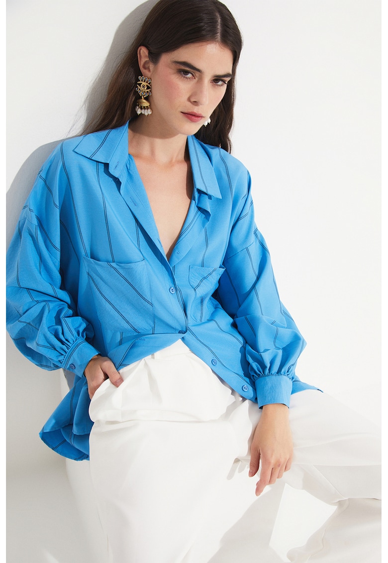 Camasa supradimensionata cu dungi