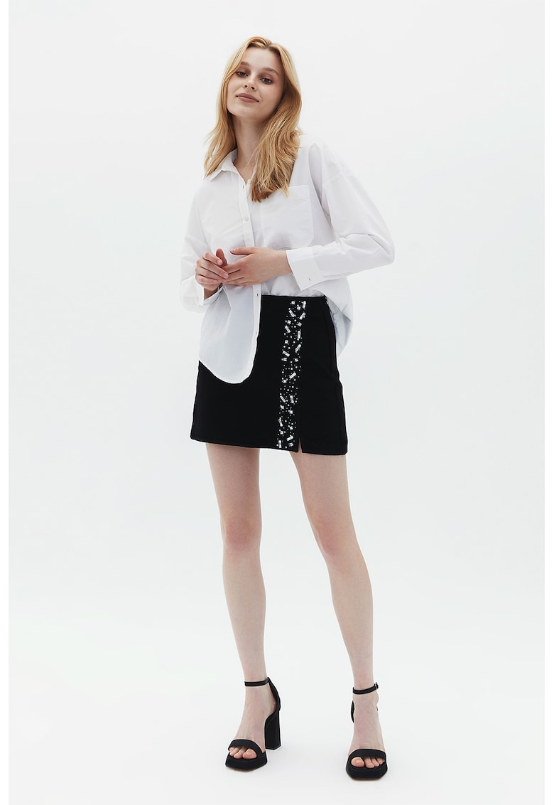 Fusta mini cu aplicatii cu strasuri