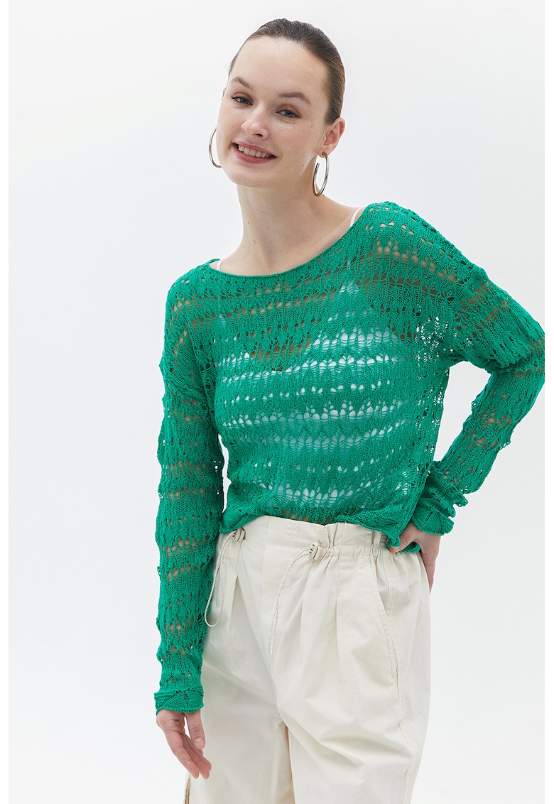 Pulover cu model crosetat