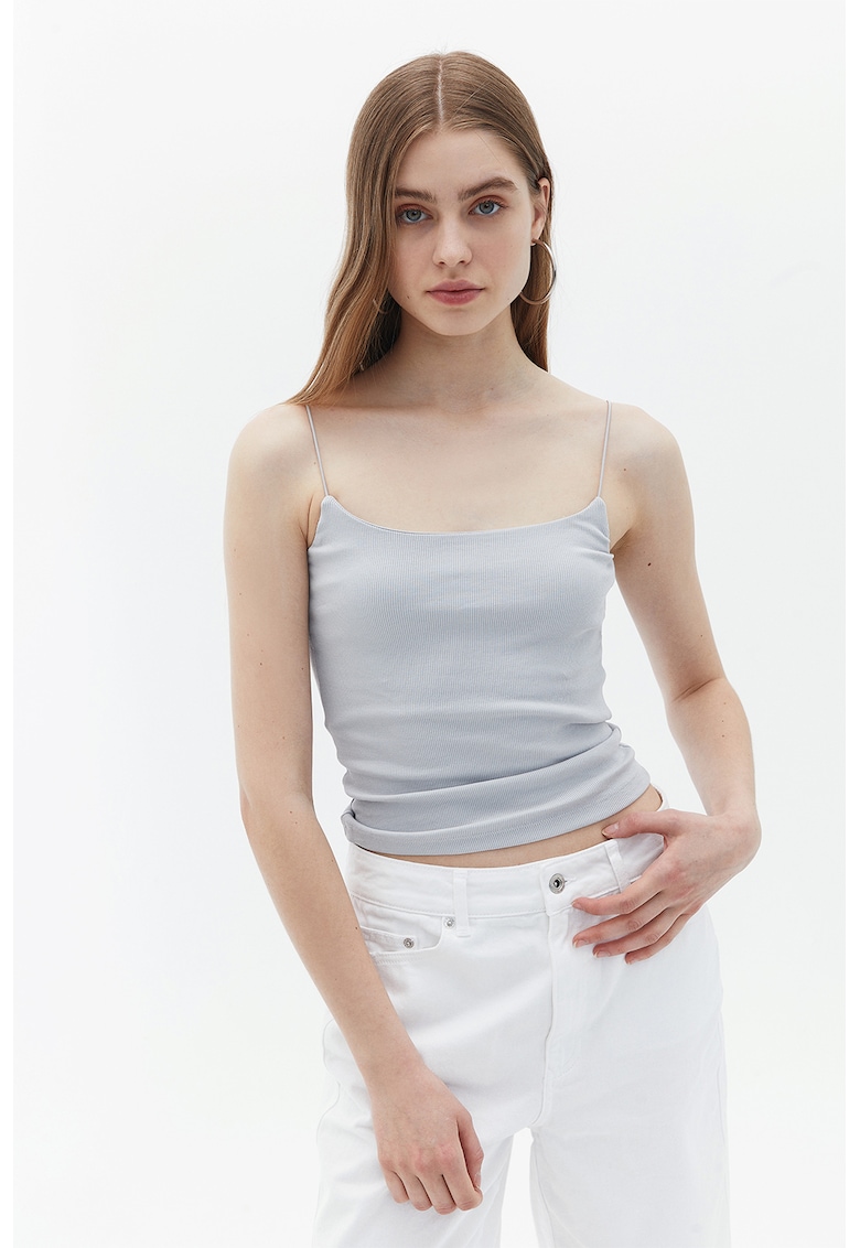 Top cu bretele inguste