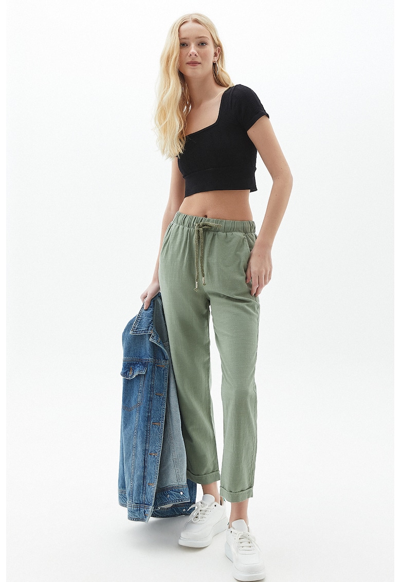 Pantaloni crop cu talie ajustabila
