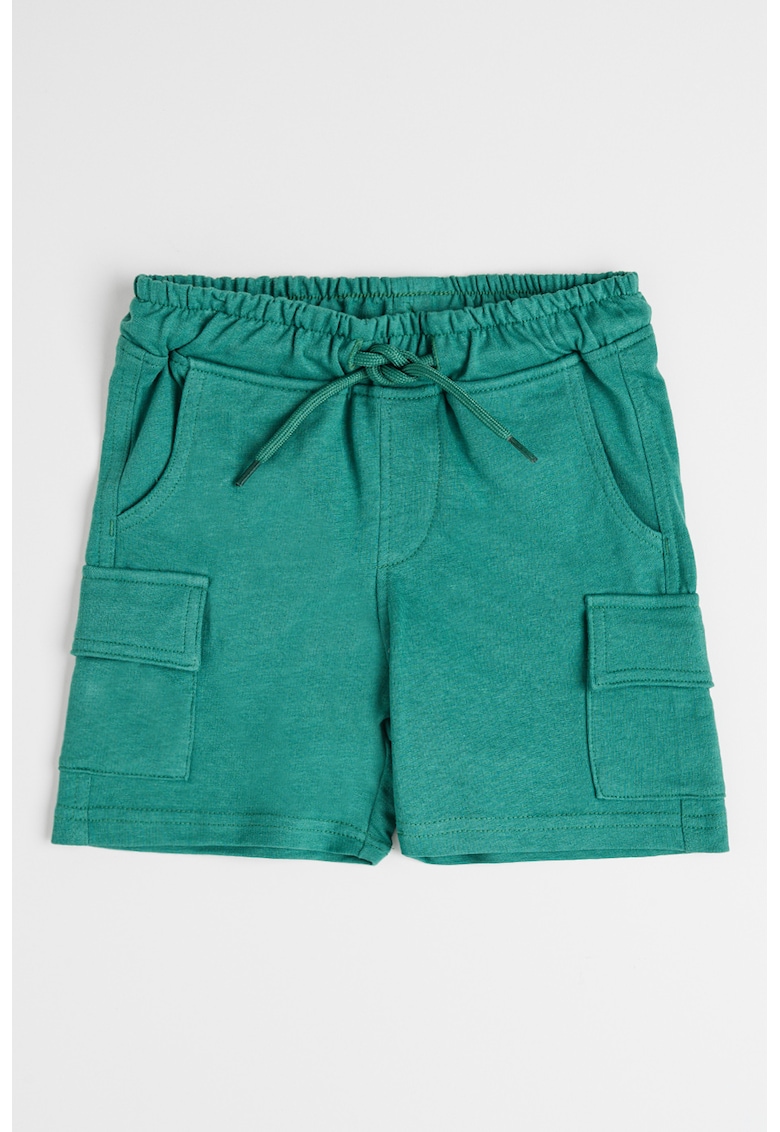 Pantaloni scurti cu snur de ajustare si buzunare cargo