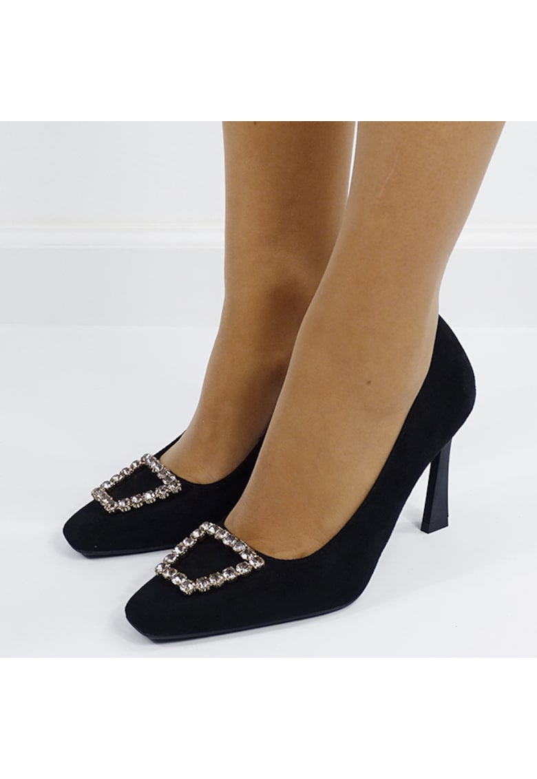 Pantofi negri cu toc comod si brosa 1748 03 16578