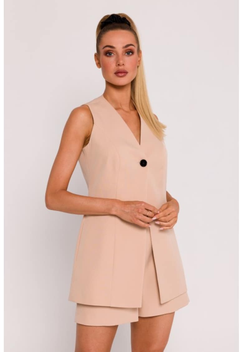 Vesta cu inchidere intr-un nasture -