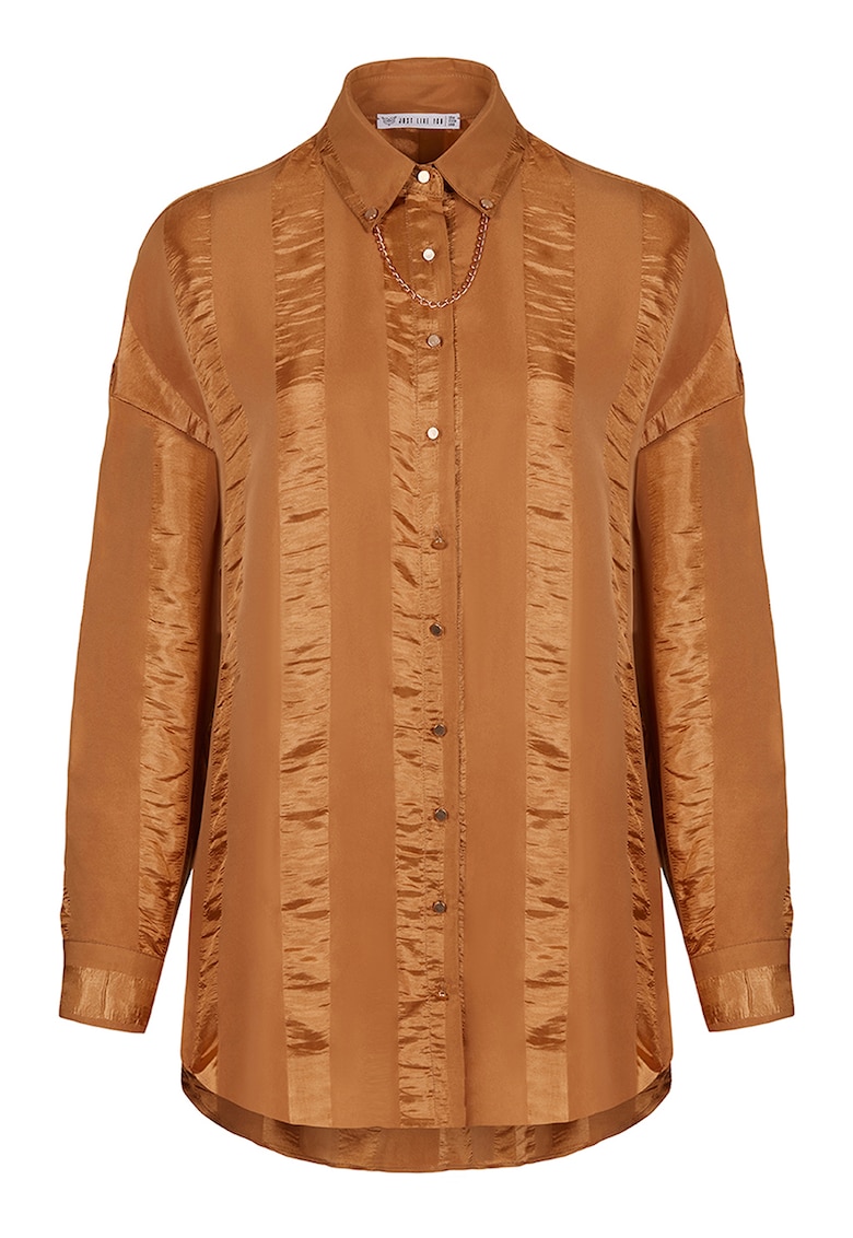 Camasa lejera cu aplicatie din lant