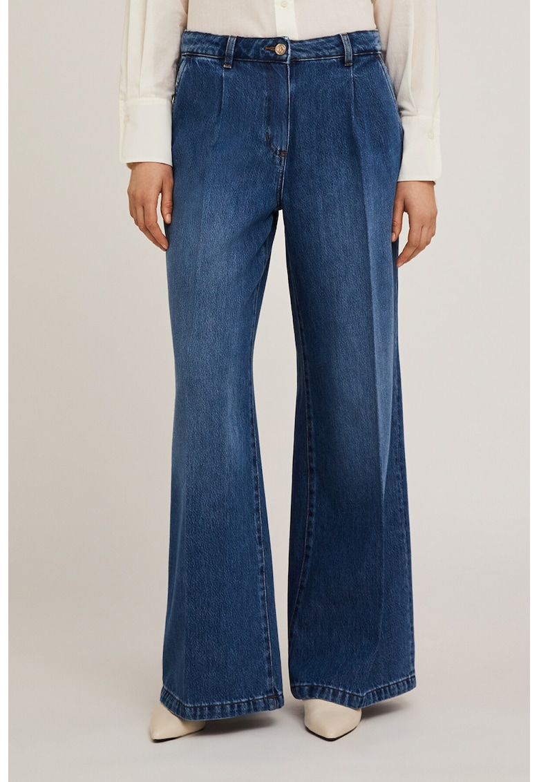 Blugi crop din amestec de lyocell cu croiala ampla si pliuri