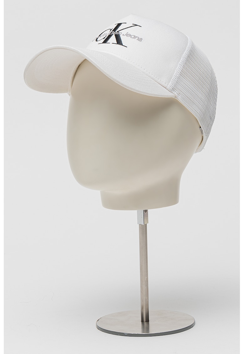 Sapca cu logo brodat