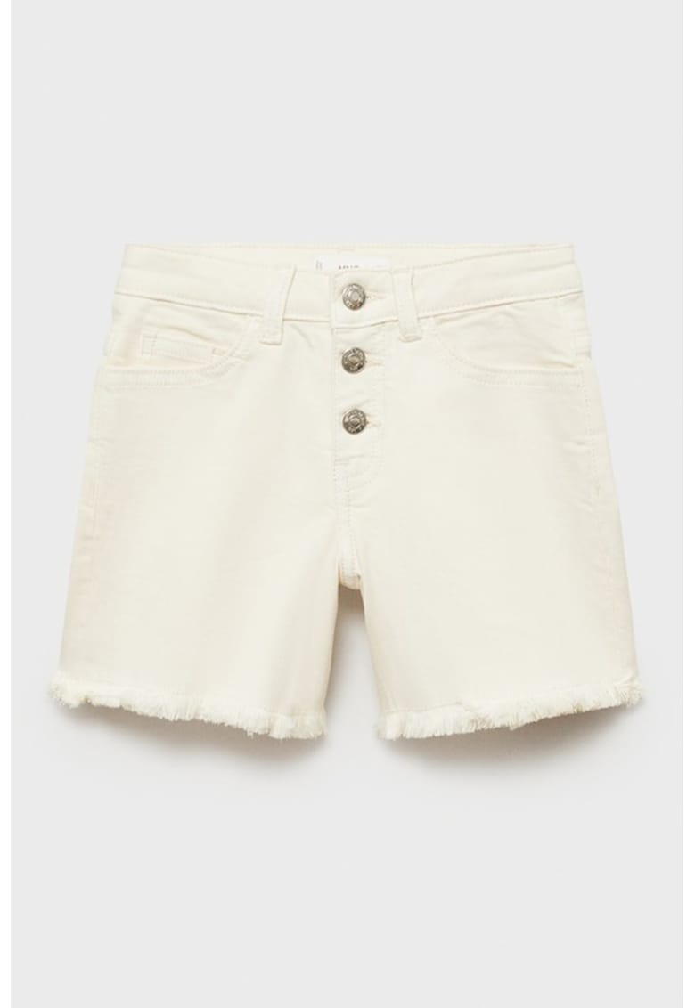 Blugi scurti cu terminatii franjurate