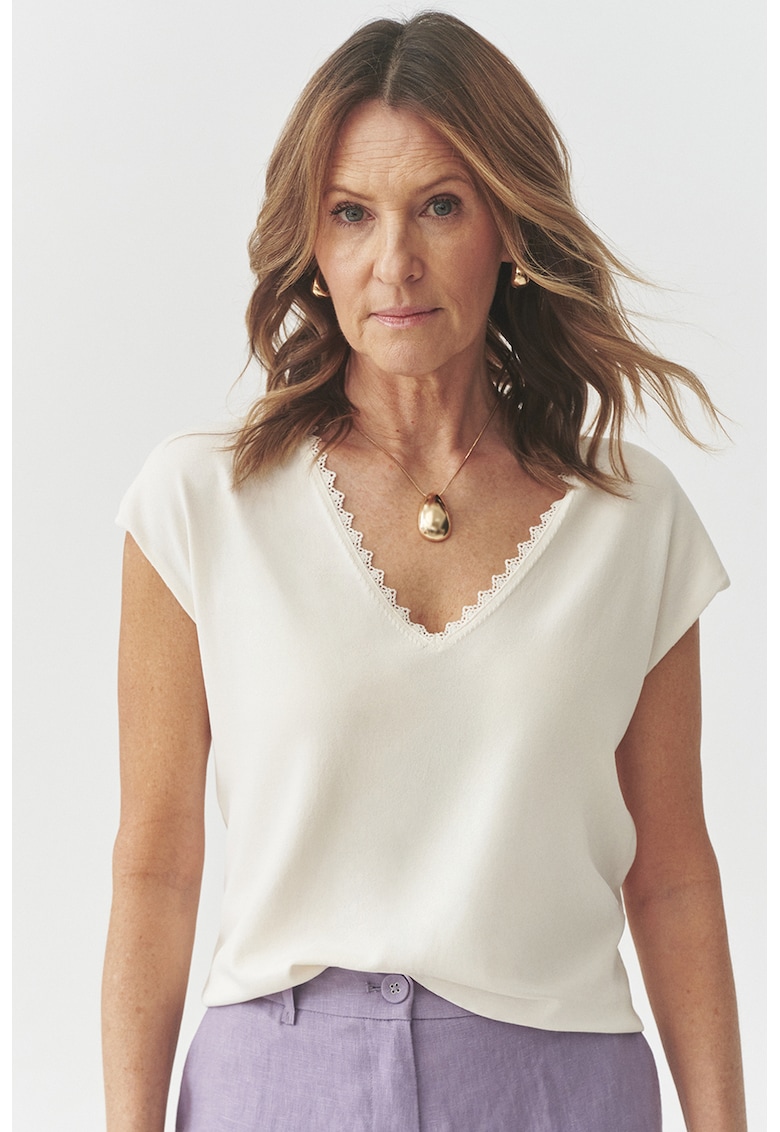 Bluza cu decolteu in V si maneci scurte