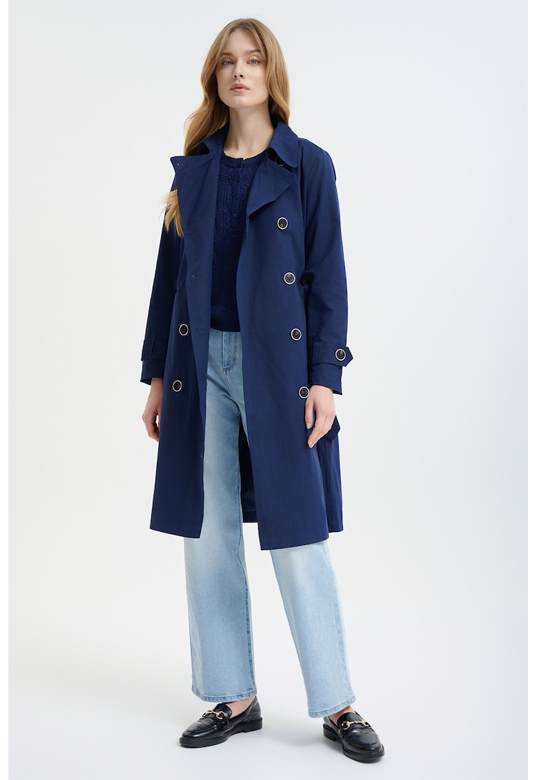 Trenci cu doua randuri de nasturi si curea