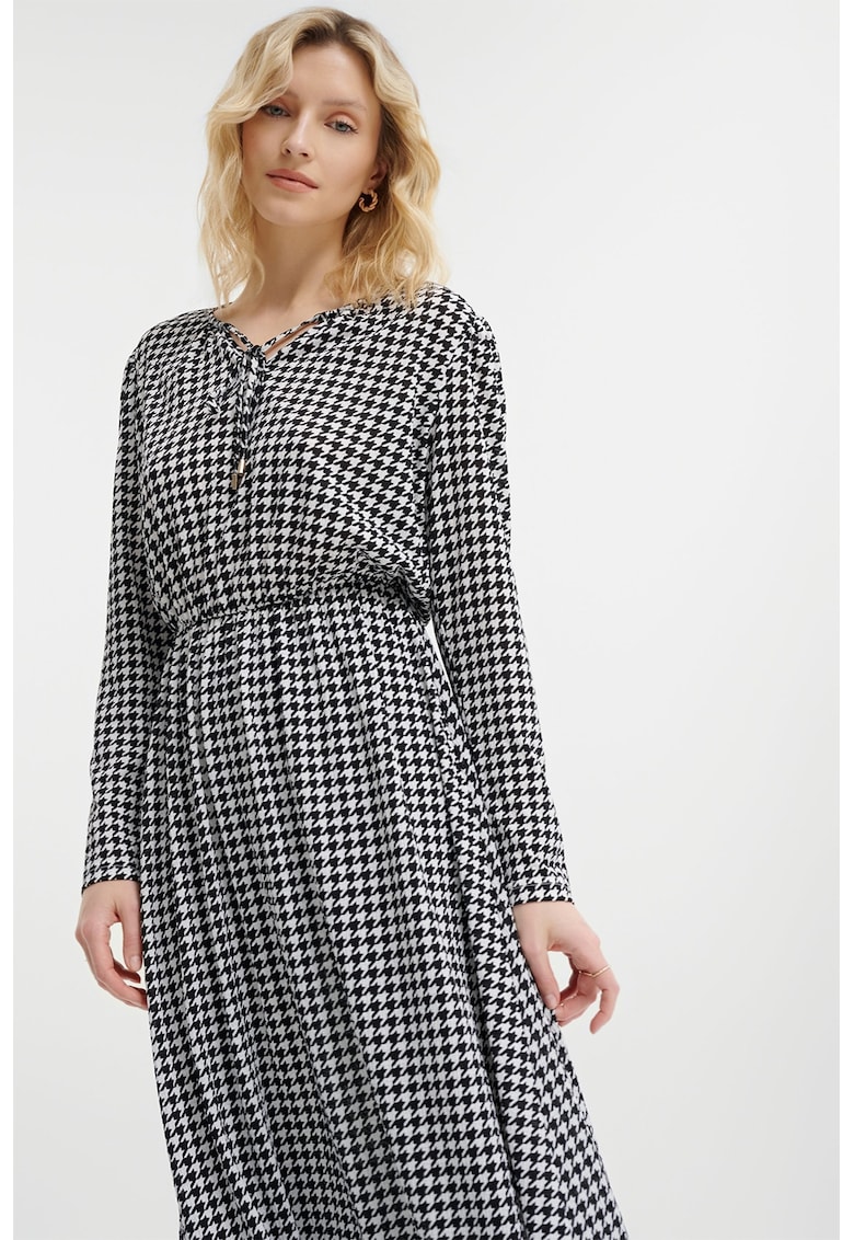 Rochie midi cu model si maneci lungi