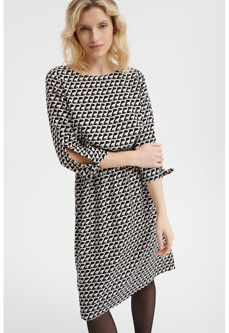 Rochie cu model si maneci 3/4