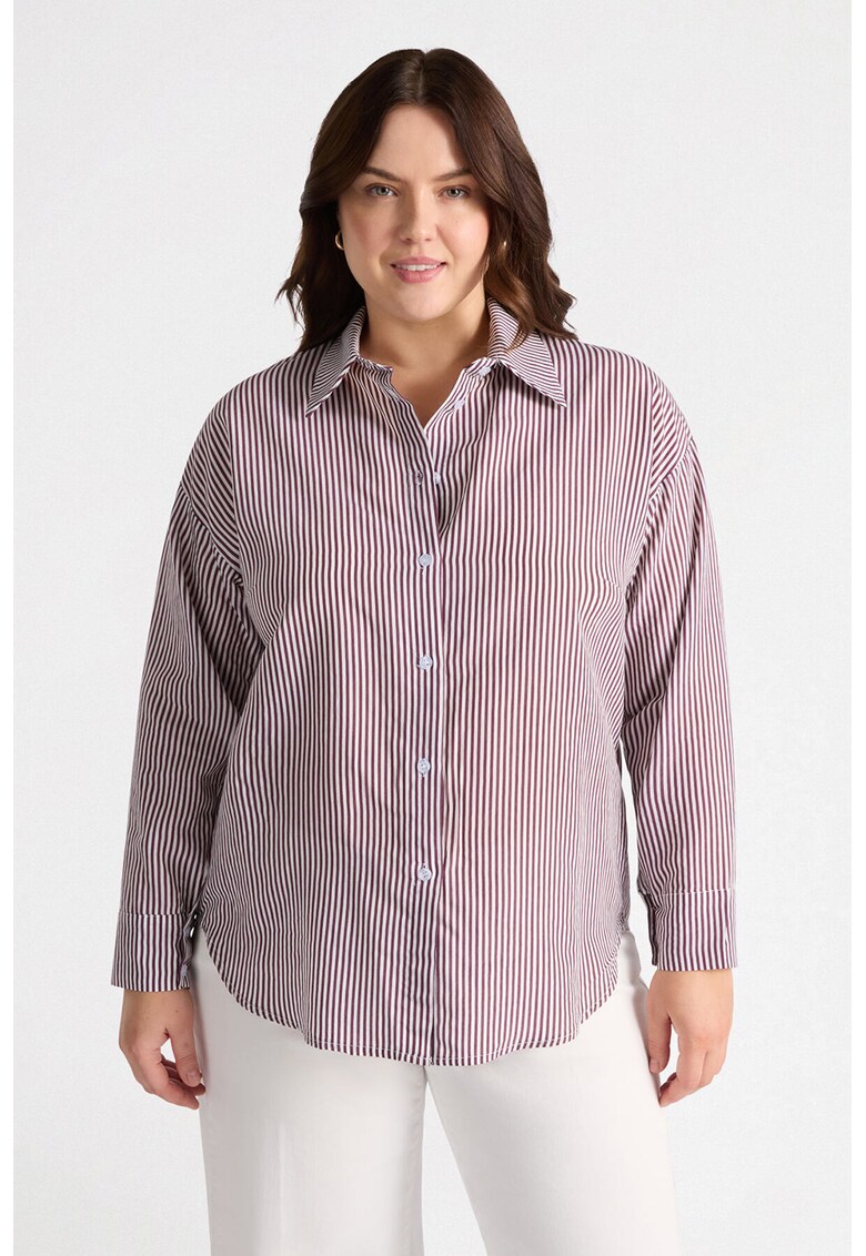 Camasa cu model in dungi si guler ascutit Camasa cu model in dungi si guler ascutit