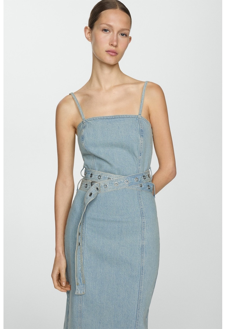 Rochie midi cambrata din denim cu o curea in talie