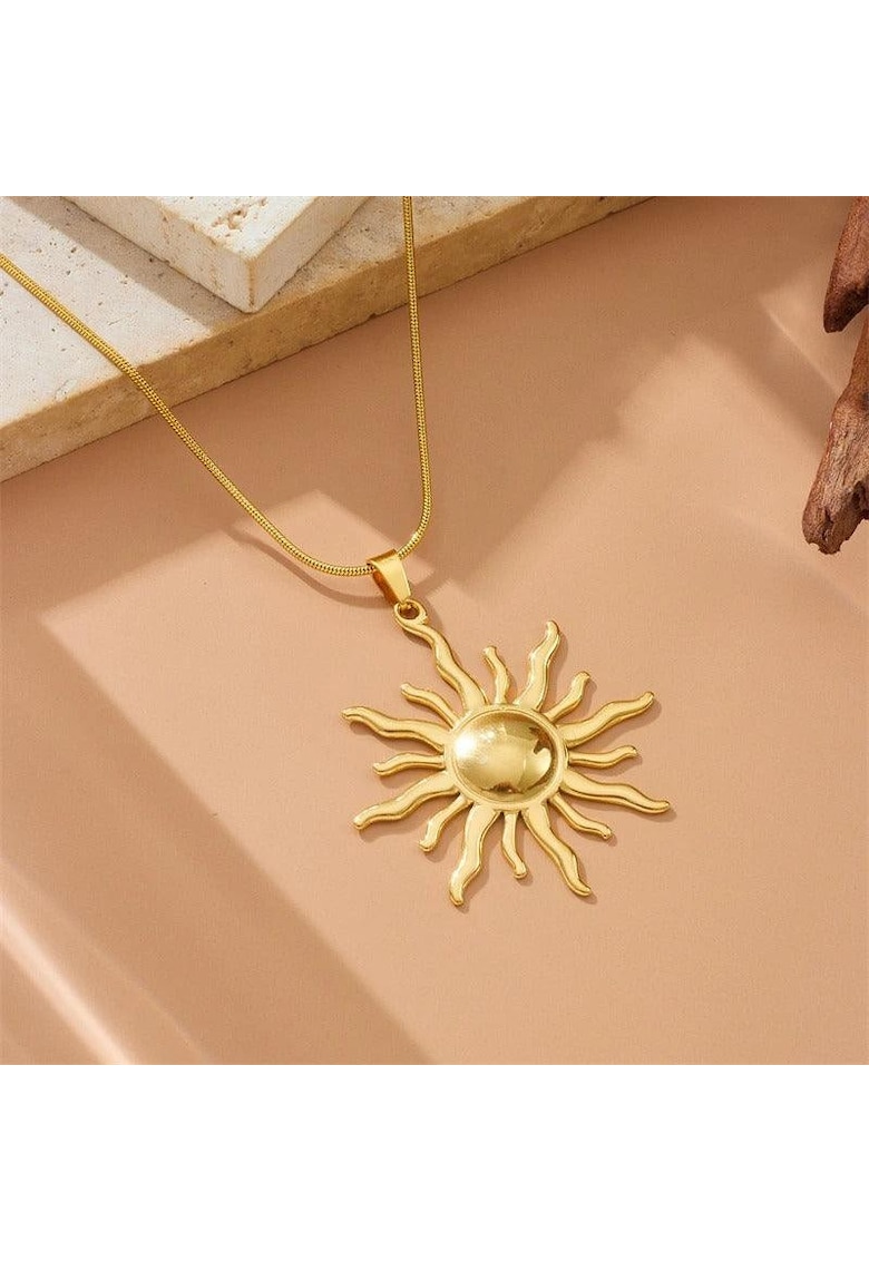Colier auriu - din otel inoxidabil - cu pandantiv soare - suflat cu aur 18k - Briana C12