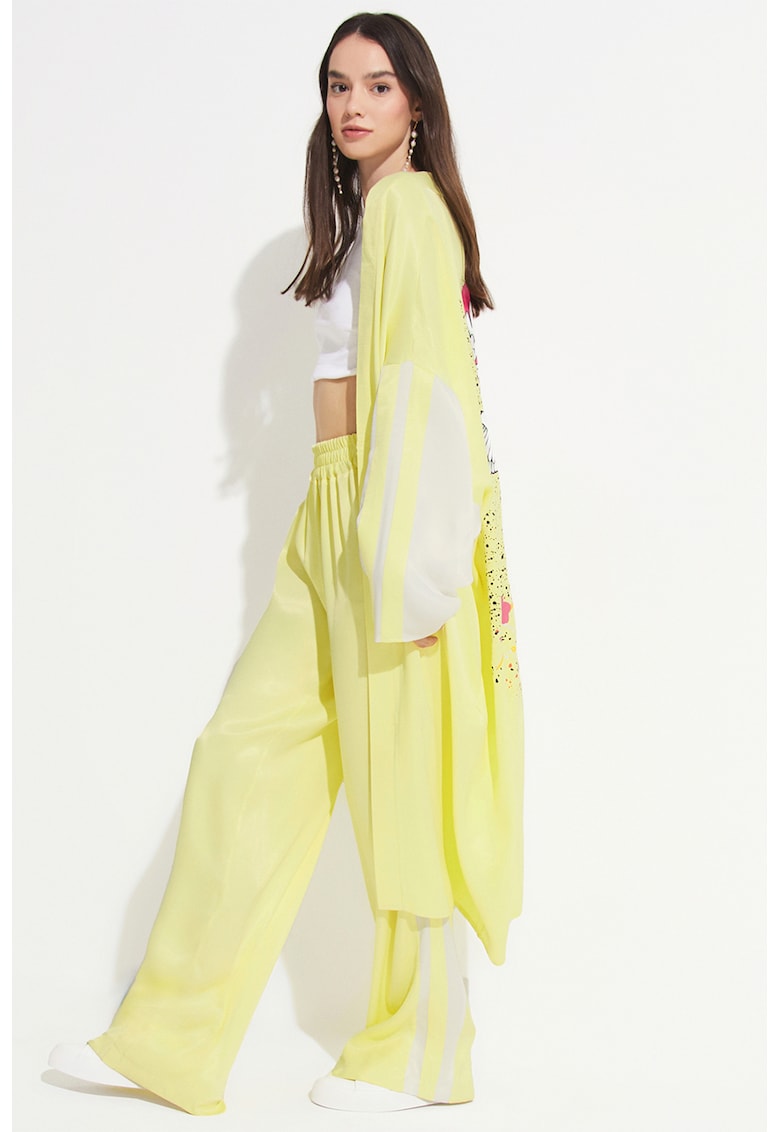 Chimono din satin cu imprimeu pe partea din spate