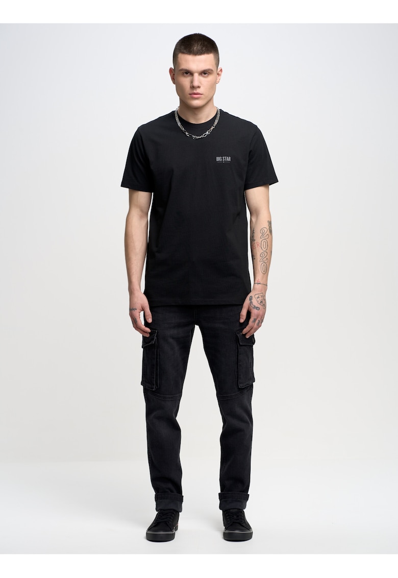 Tricou cu logo discret