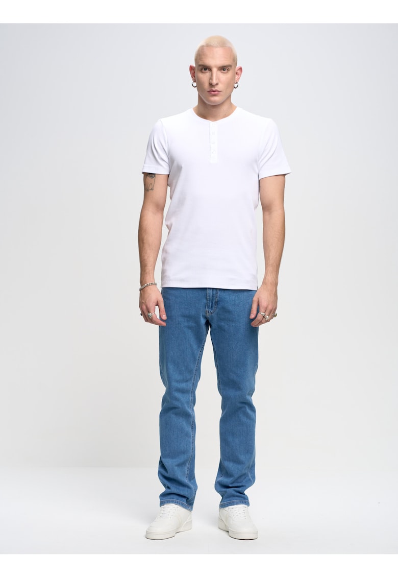 Tricou slim fit cu decolteu la baza gatului Basicag