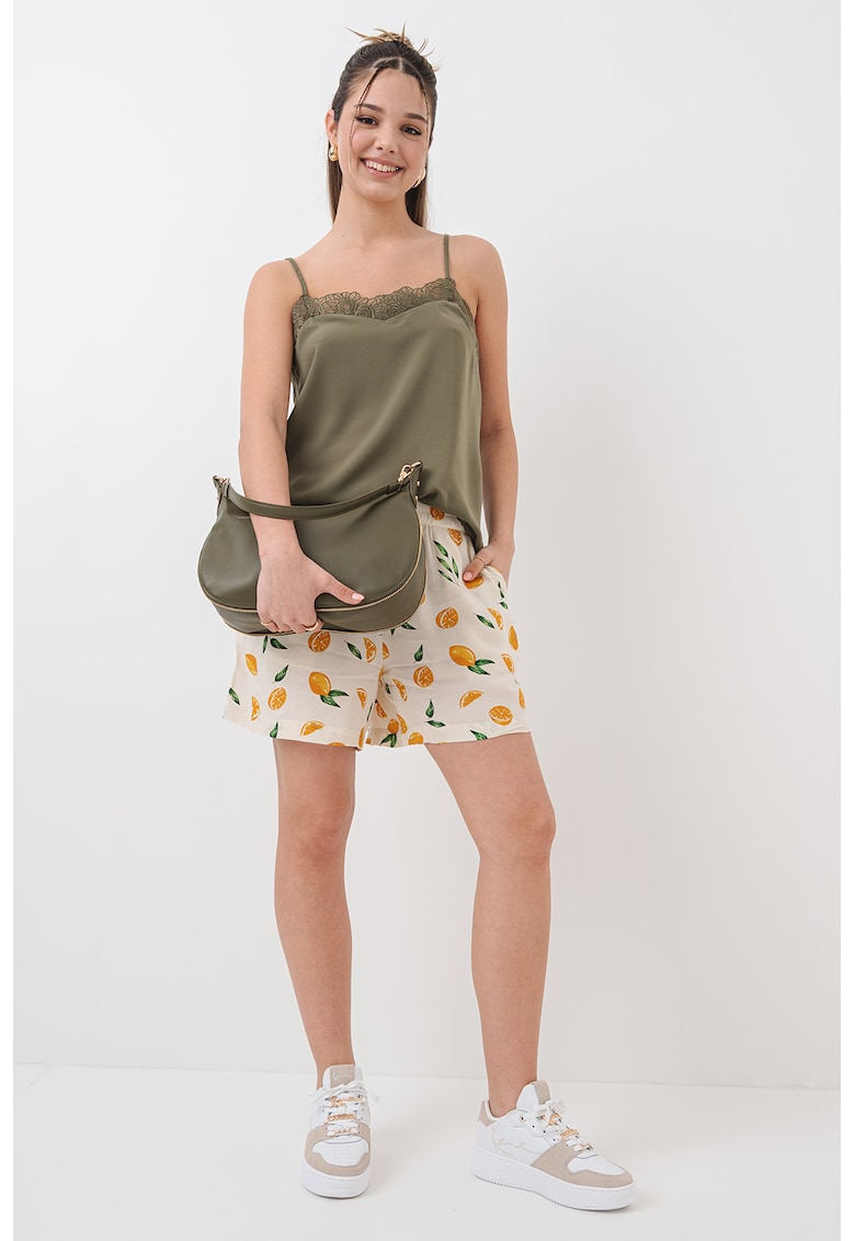 Top cu insertii de dantela