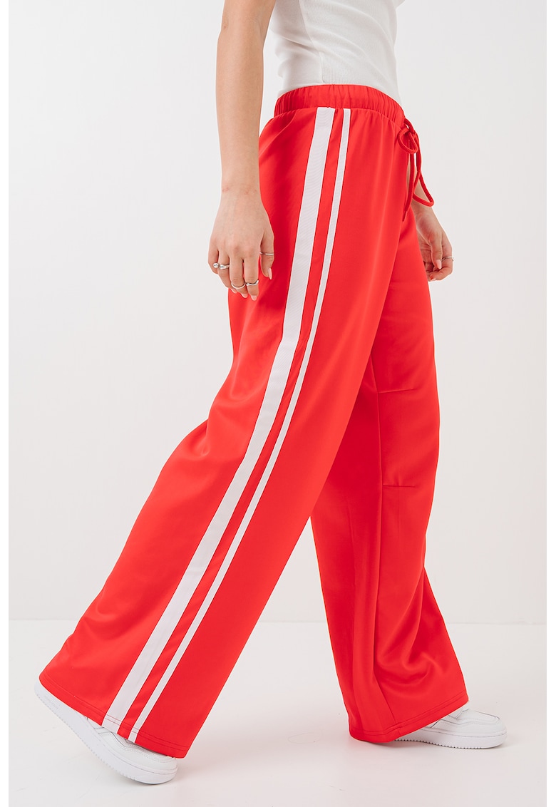 Pantaloni de trening relaxed fit cu snururi