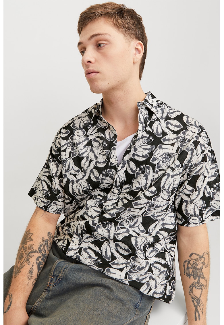 Camasa cu model si maneci scurte